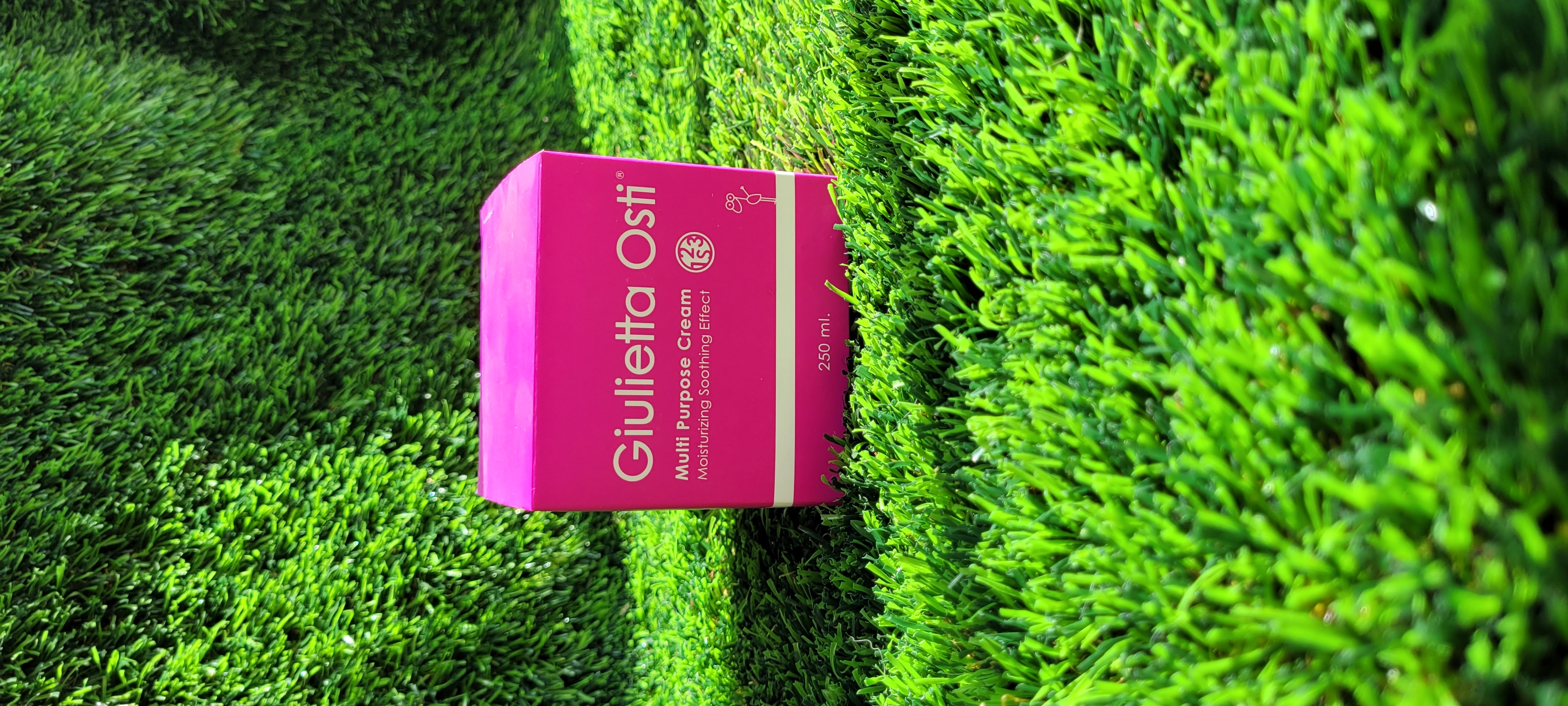 کرم مرطوب کننده و نرم کننده جولیتا استی